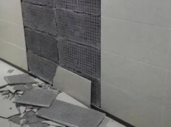 双湖瓷砖空鼓维修公司分享下双湖墙砖松动维修的知识